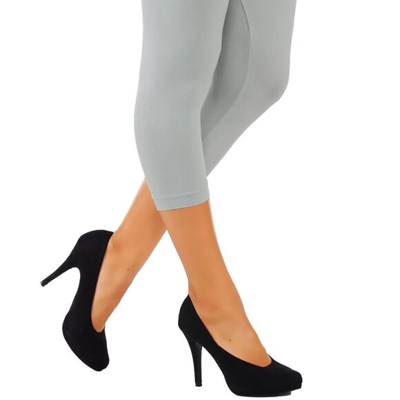 5StarsLine Soft, Capri Length Leggings - Picture 7 of 7